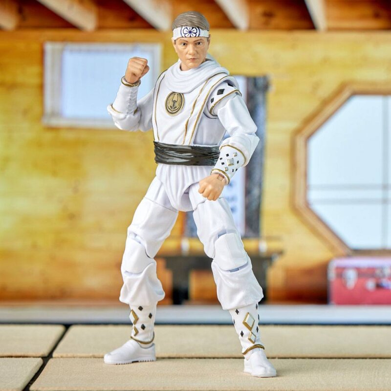 Hasbro - Power Rangers x Cobra Kai Ligtning Collection Actionfigur: Morphed Daniel LaRusso - White Crane Ranger