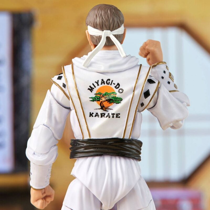 Hasbro - Power Rangers x Cobra Kai Ligtning Collection Actionfigur: Morphed Daniel LaRusso - White Crane Ranger